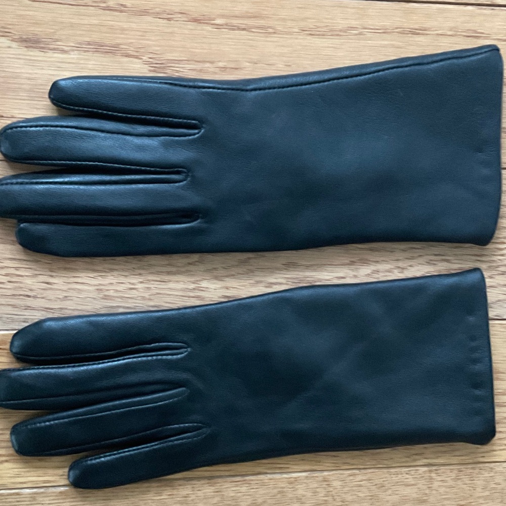 Elegant Aris Black Leather Lined Gloves Sz Sm